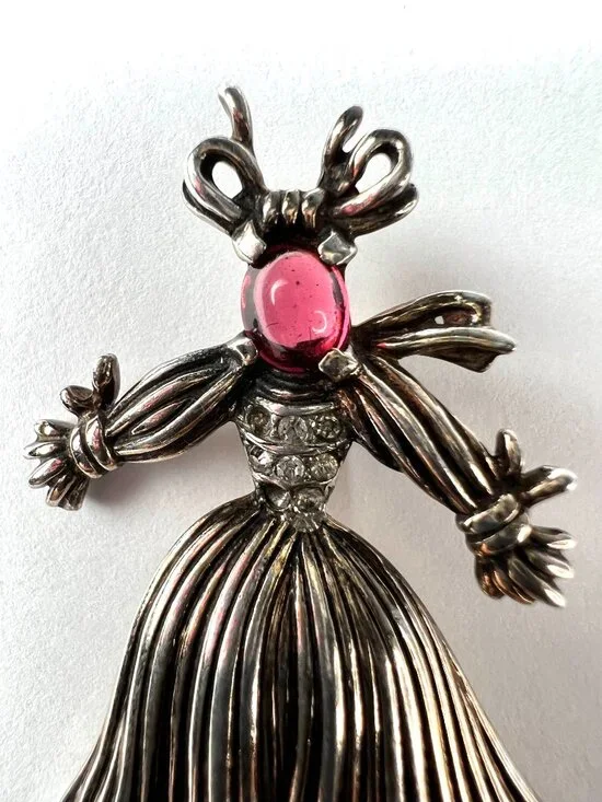 VTG 1940's Trifari by Alfred Phillipe SS Nenette & Rintintin Rag Doll Broaches - Picture 3 of 16